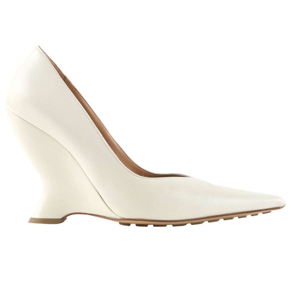 Bottega Veneta Leather Pumps
